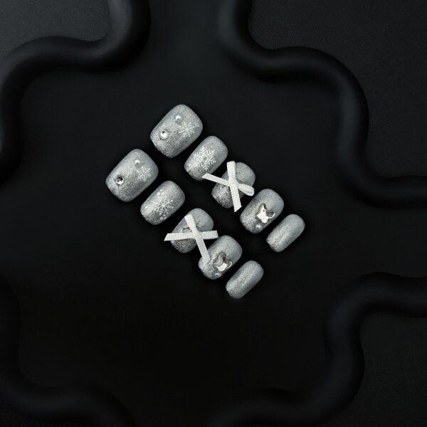 SNOWFLAKE