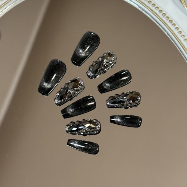 SHINING OBSIDIAN